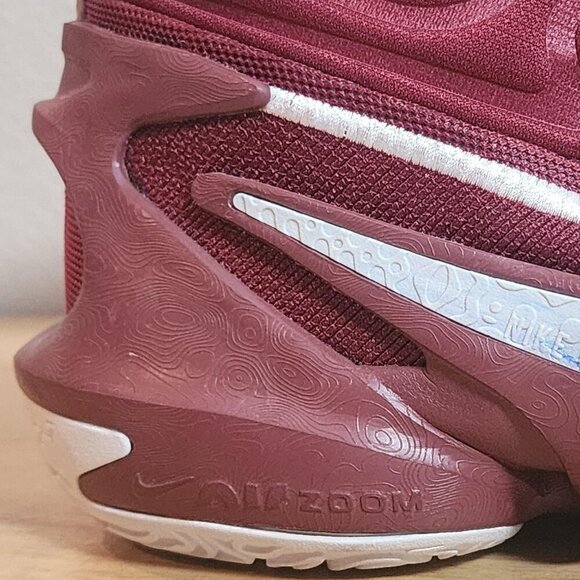 Nike Cosmic Unity 2 Shoes Mens Size 14 Burgundy Basketball Zoom DX6649-601 main image 11